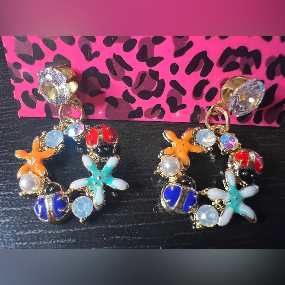 🐞🌸 NWT! Ladybugs Earrings